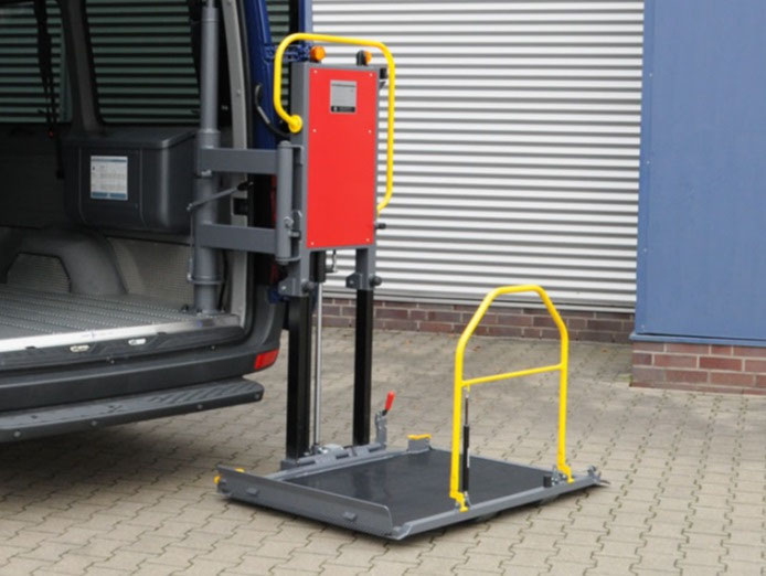 Nissan NV400 mit Schwenklift BSL 350 – Bild 2