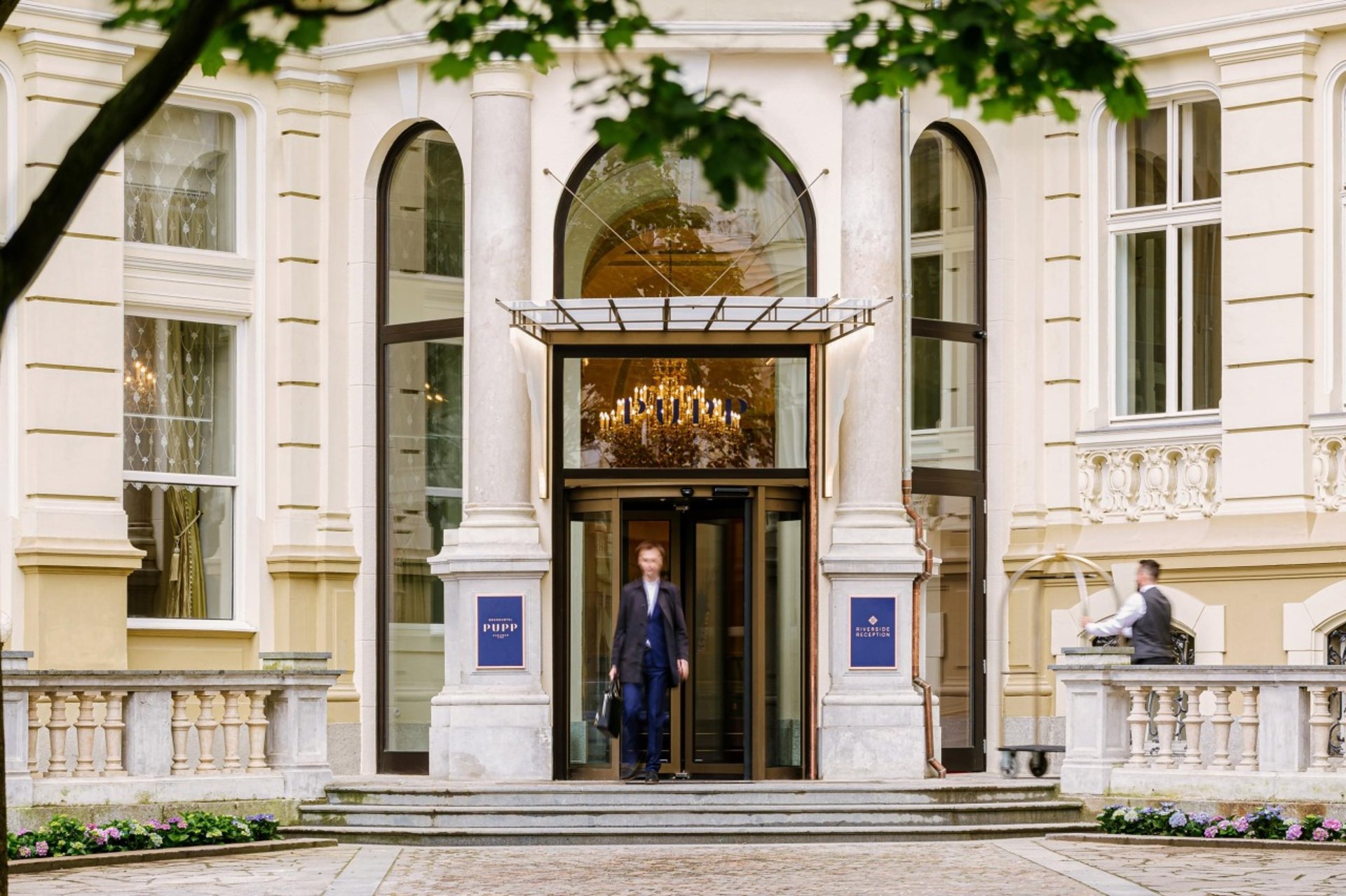 Eingang Grandhotel Pupp