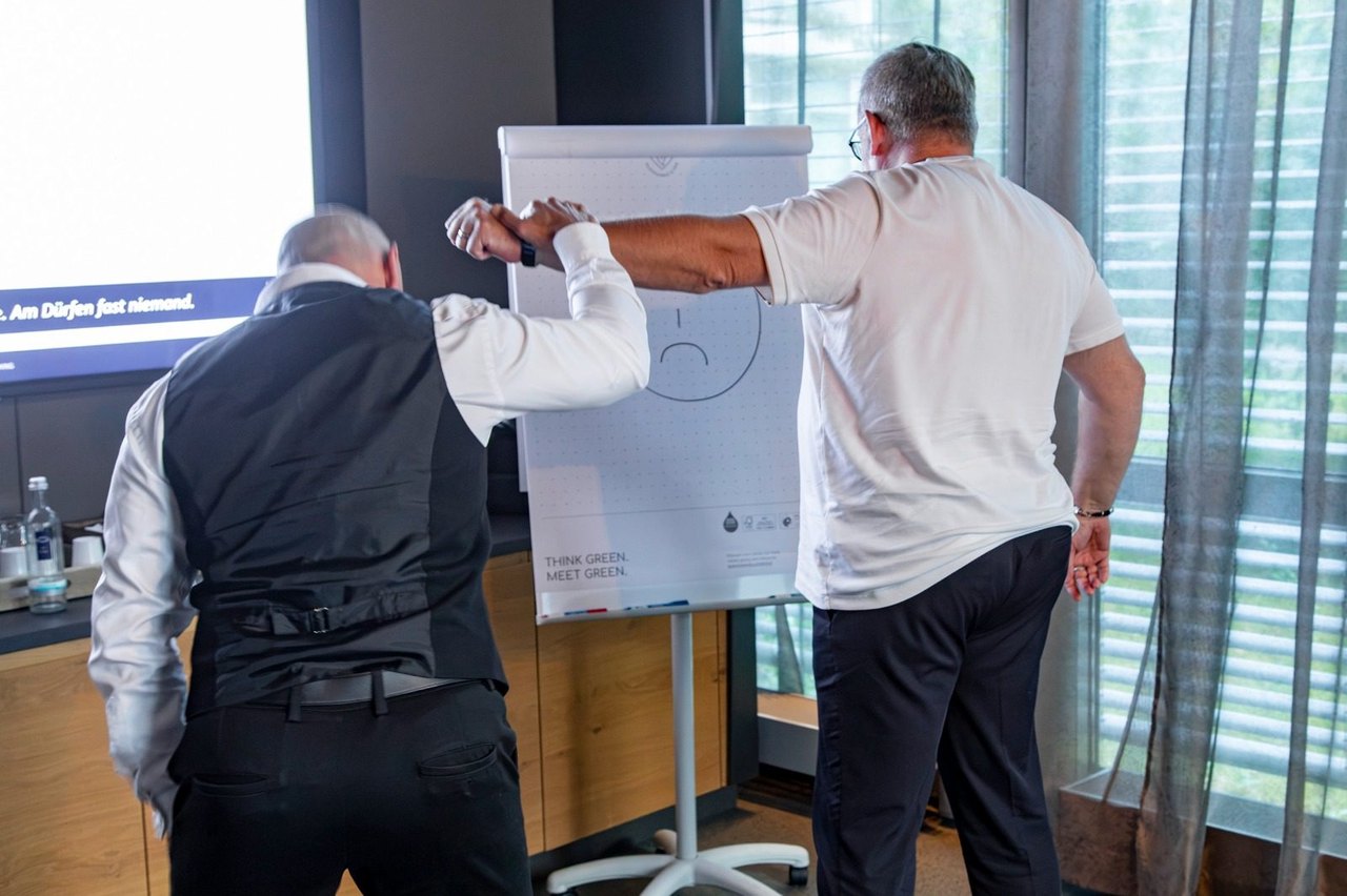 Live-Experiment am Flipchart mit einem Teilnehmer