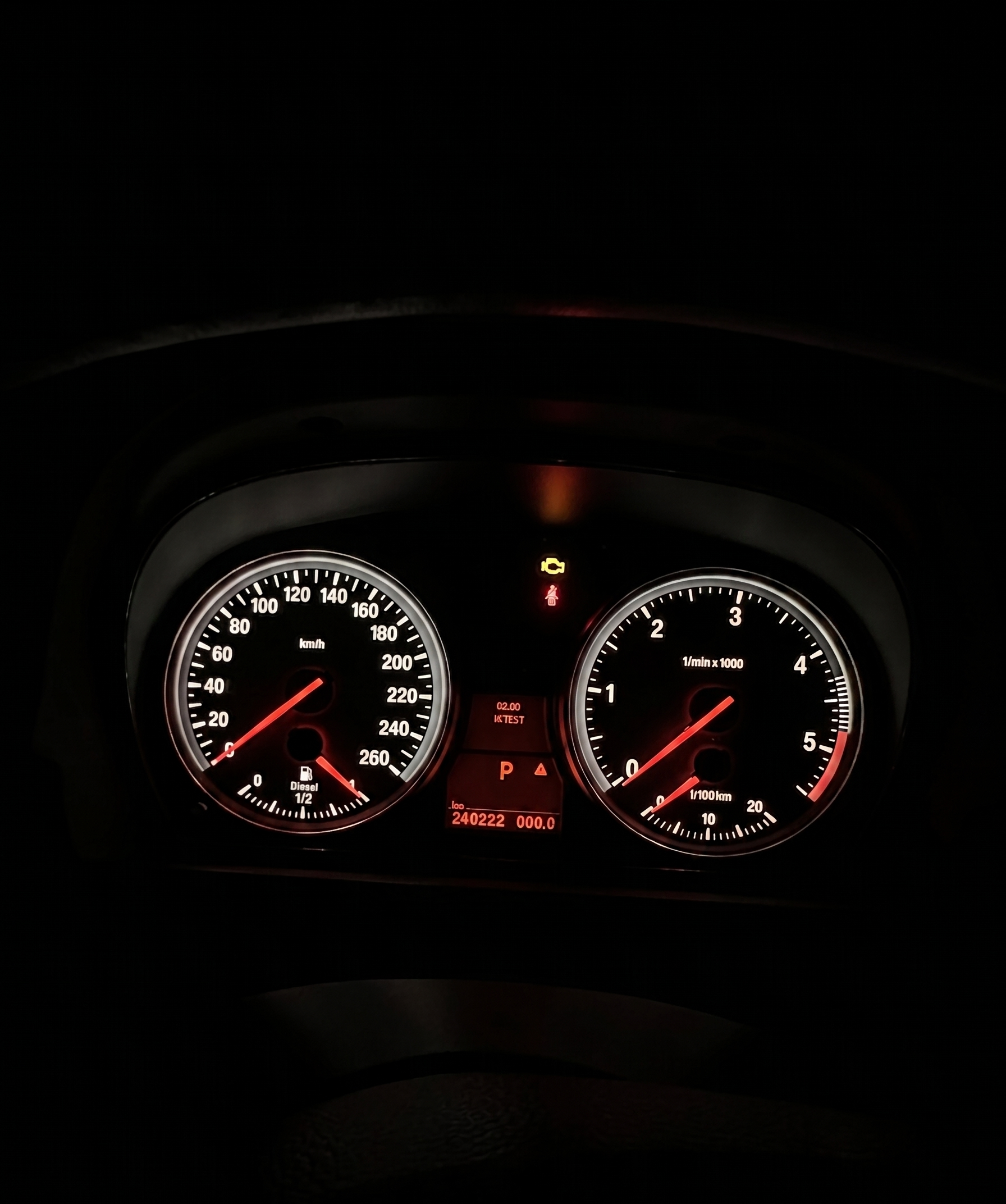 BMW E90 Rote Nadeln Ohne Display