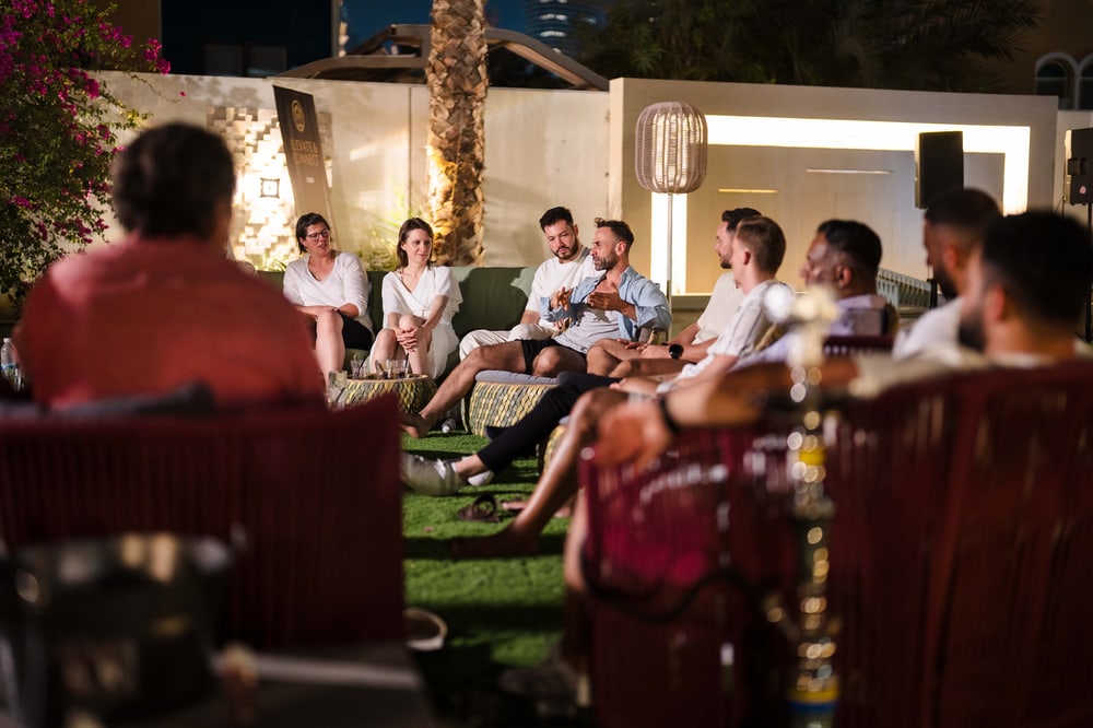 Elevate & Connect Momente