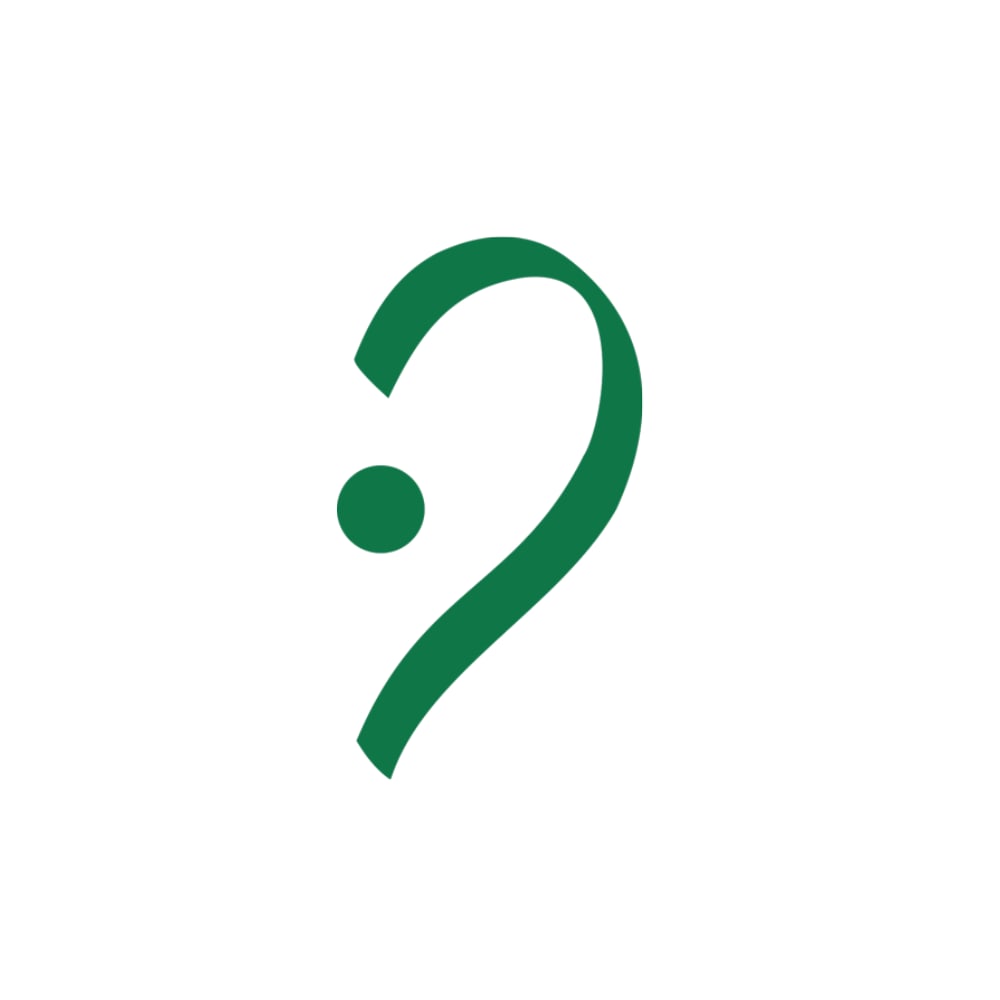 Grünes Logo in Form eines stilisierten Ohrs mit einem Punkt in der Mitte auf weißem Hintergrund.
