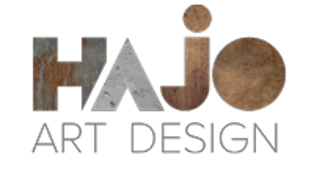 HAJO ART DESIGN Logo mit metallischen, rostigen und hölzernen Texturen.