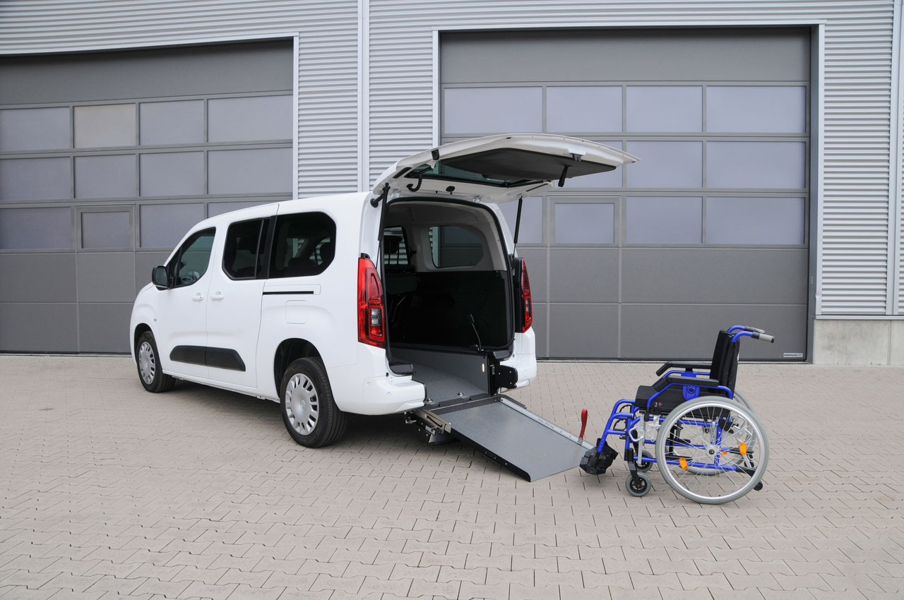 Citroën ë-Berlingo mit Heckausschnitt – Bild 1