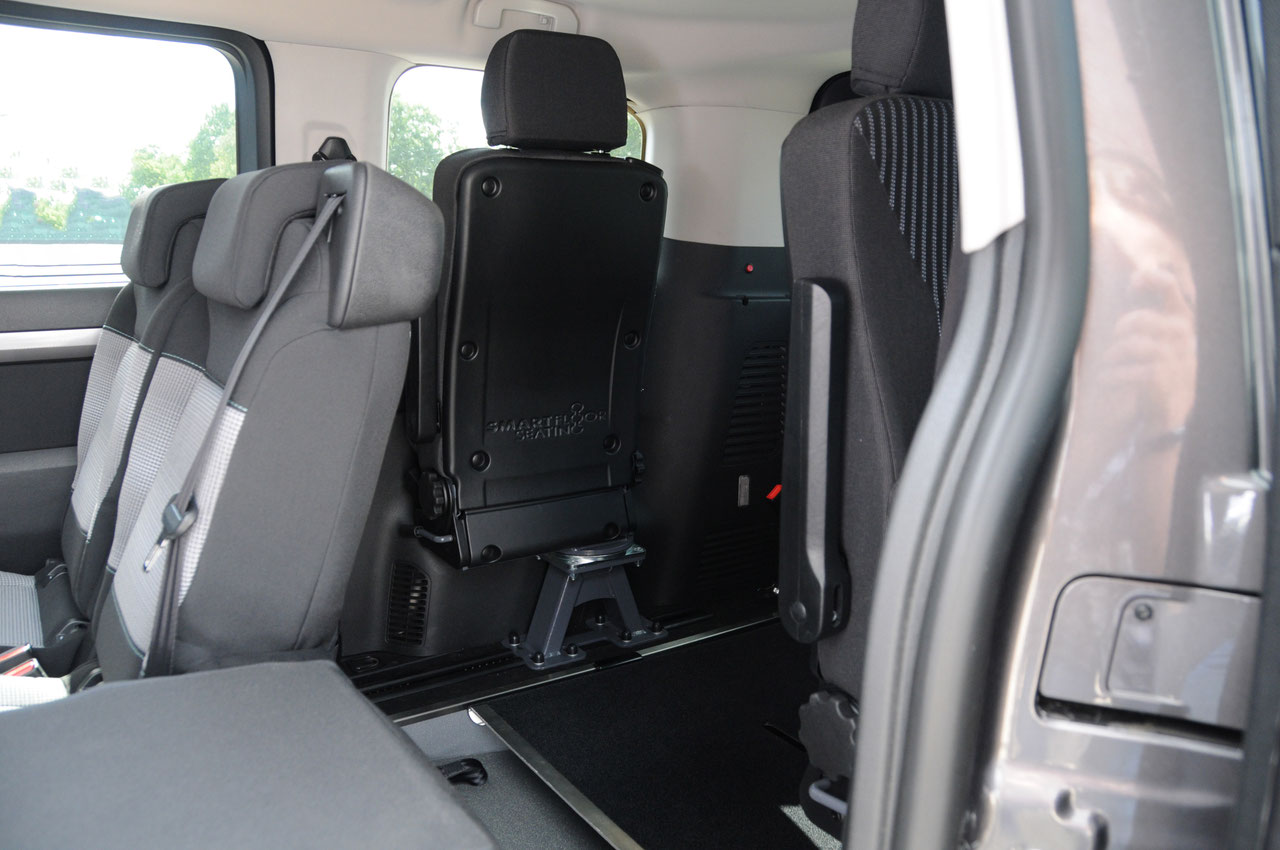 Toyota Proace mit Heckausschnitt – Bild 10
