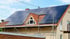 Blick auf Solarmodule – nachhaltige Stromerzeugung