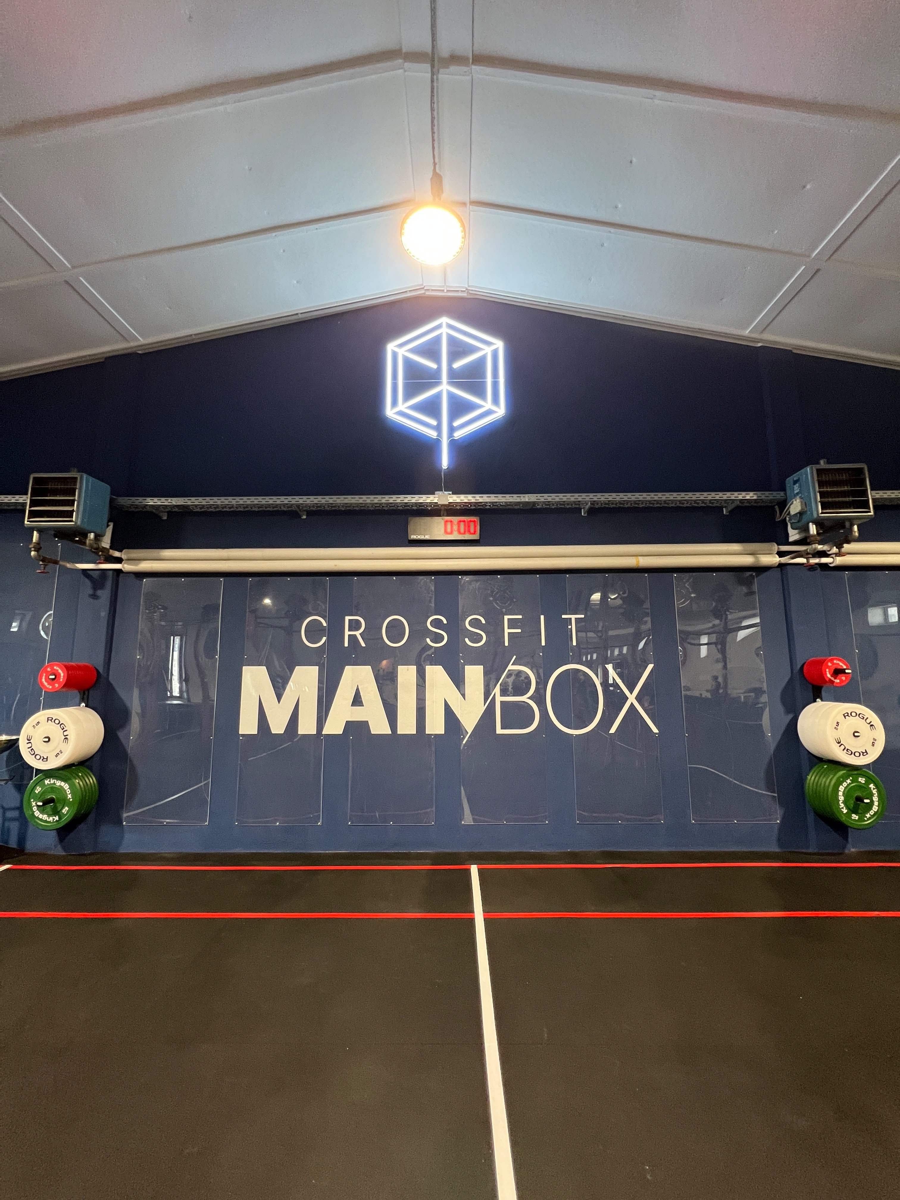 Crossfit Mainbox Frankfurt.jpg