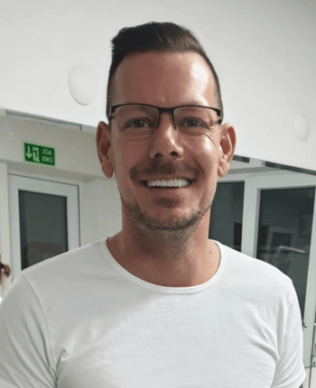 Andreas Borchardt – Inhaber Cuxhavener Fliesenbau und zufriedener Kunde von Suhrhoff Webdesign