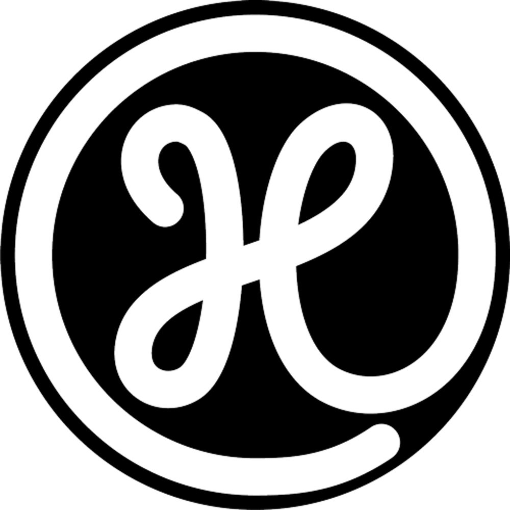 Grüner, geschwungener Buchstabe "H" in einem Kreis auf schwarzem Hintergrund.