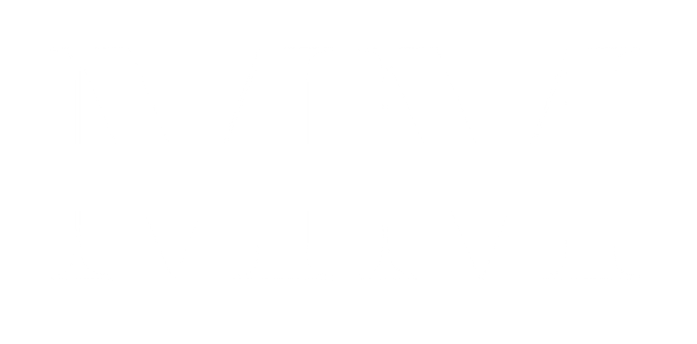 Logo mit weißem Text "MM" oben und unten, "MARKETING MARIE" in der Mitte auf grünem Hintergrund.
