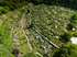 4K-Drohnenfoto einer Kleingartenanlage in Halle (Saale) – Luftaufnahme für Gartenmarketing, Immobilien-Exposés und naturnahe Präsentationen.