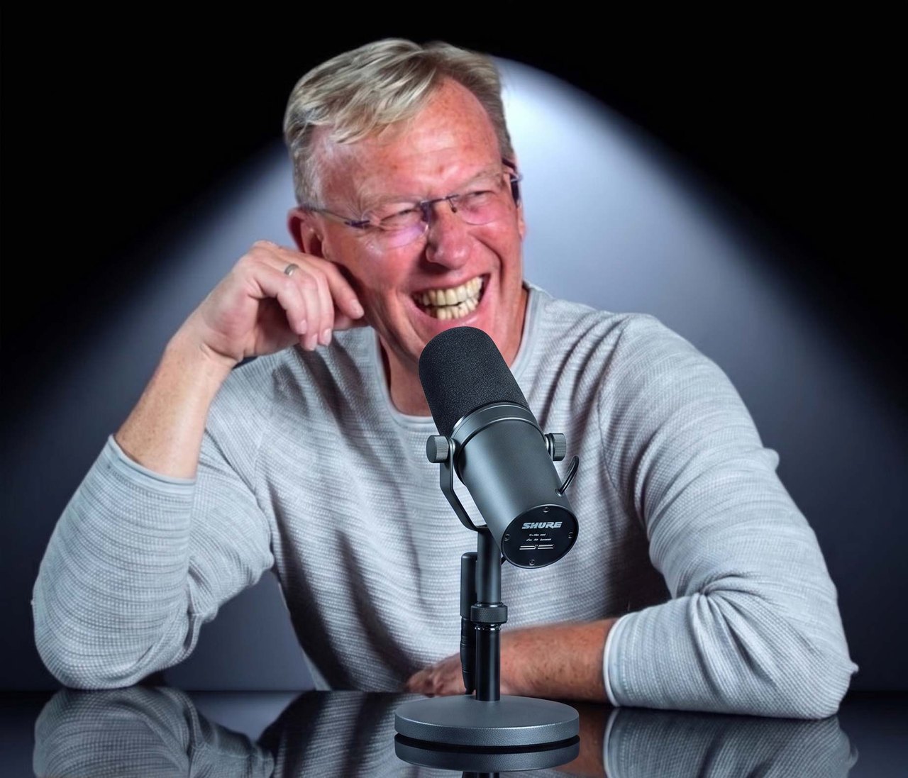Dirk Rabis im Gespräch mit Nicolai Tegeler im Studio