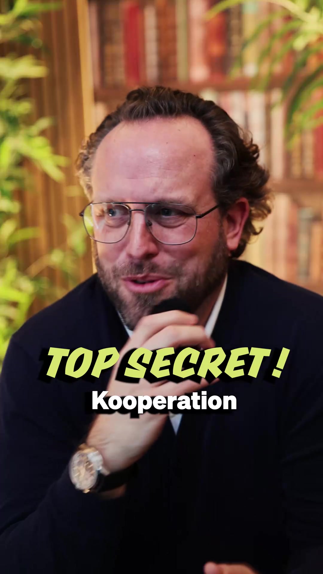 Standbild aus dem Teaser-Video über die geheime Kooperation