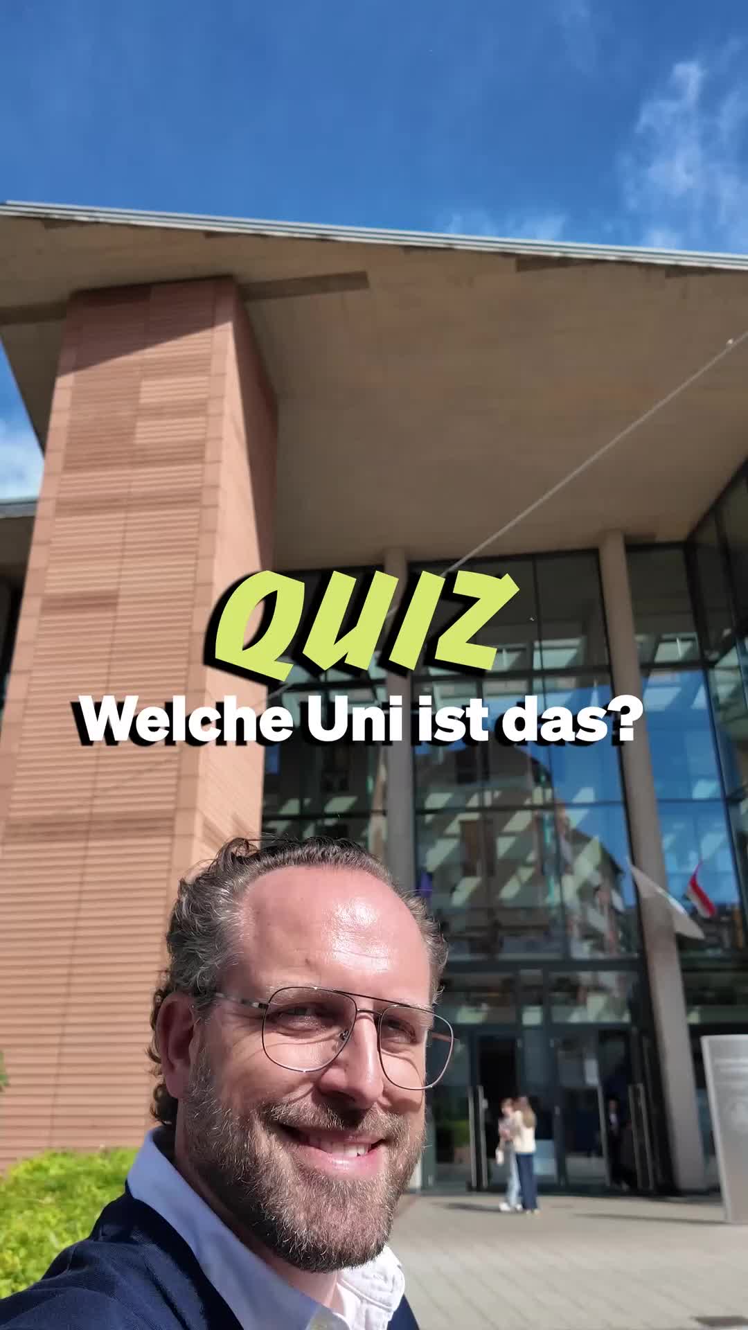 Standbild aus dem Quiz-Video auf dem Campus