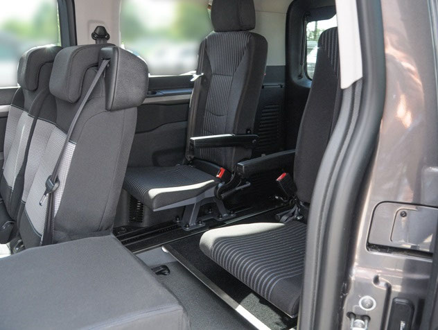 Citroën SpaceTourer mit Heckausschnitt – Bild 9