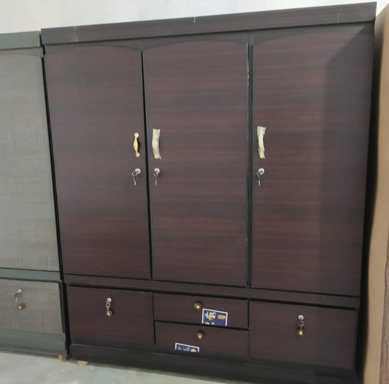 Wenge Brown 3-Door