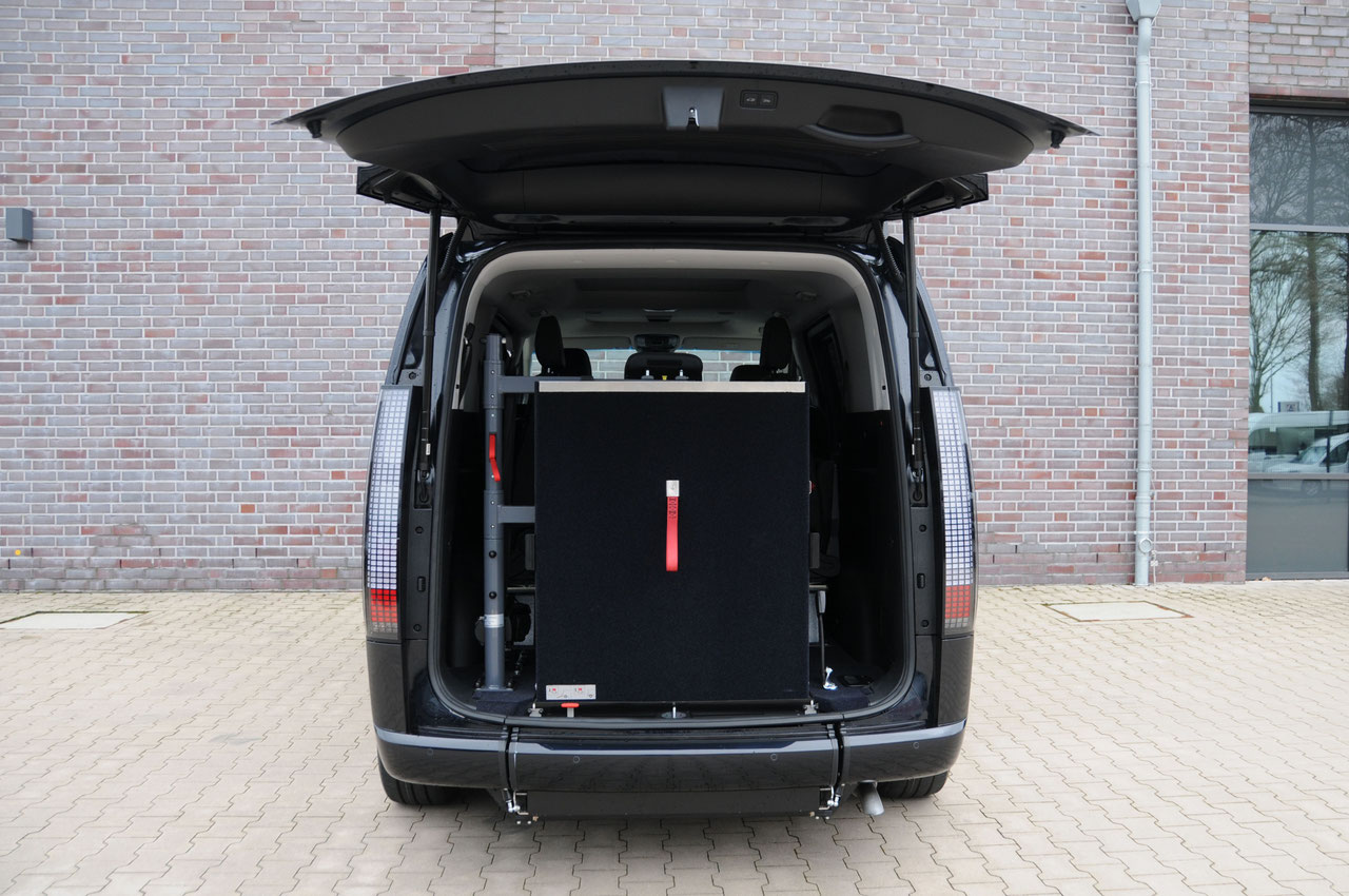 Hyundai STARIA mit Heckausschnitt – Bild 5