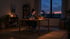 Abends am Schreibtisch: nebenberuflich am eigenen Online-Business arbeiten