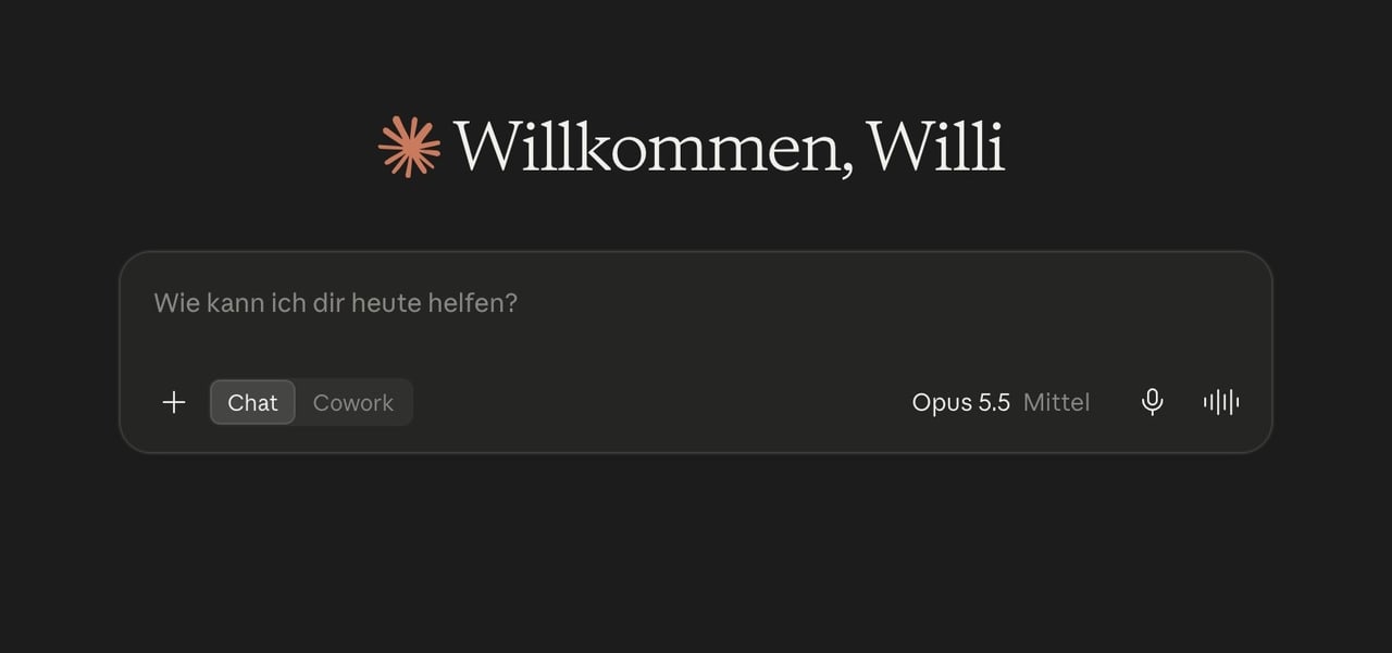Claude im Browser: Startansicht eines neuen Chats mit Eingabefeld und der Auswahl zwischen Chat und Cowork