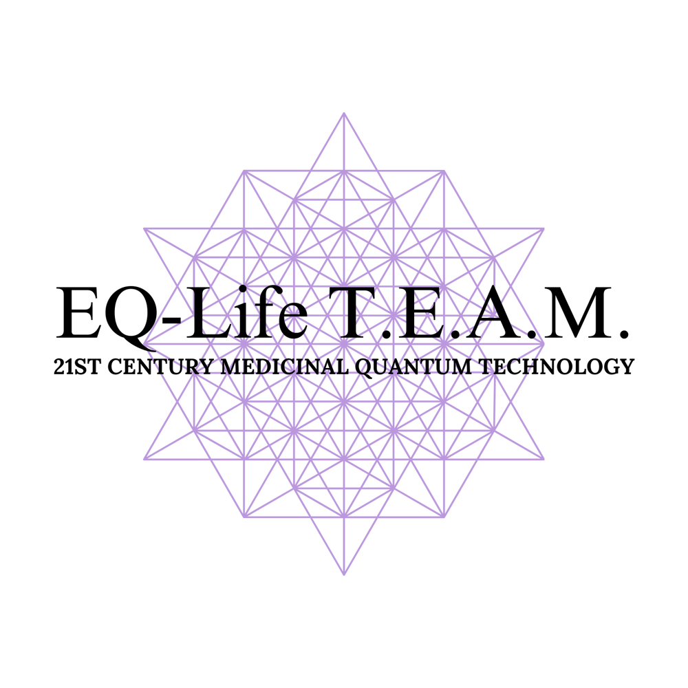 Violettes geometrisches Muster hinter schwarzem Text: EQ-Life T.E.A.M. 21ST CENTURY MEDICINAL QUANTUM TECHNOLOGY.