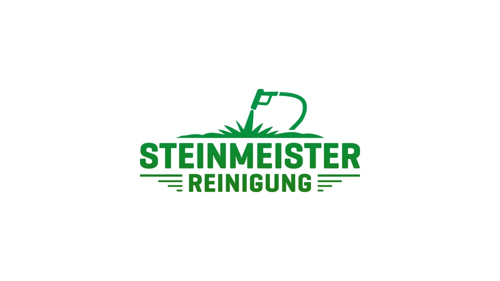 Steinmeister Reinigung Logo: Grün, Hochdruckreiniger auf Gras, "STEINMEISTER REINIGUNG" darunter.