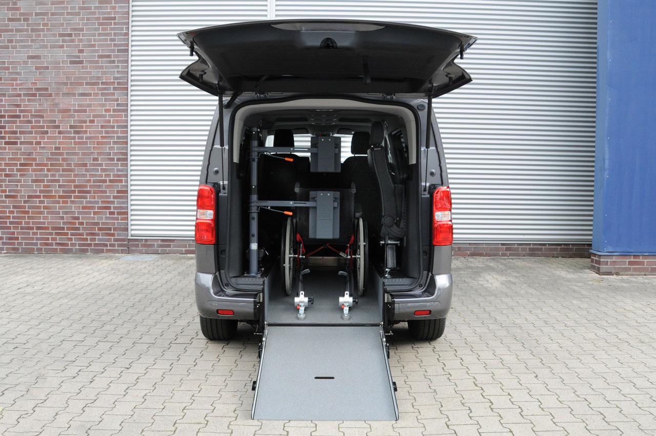 Fiat Scudo mit Heckausschnitt – Bild 2