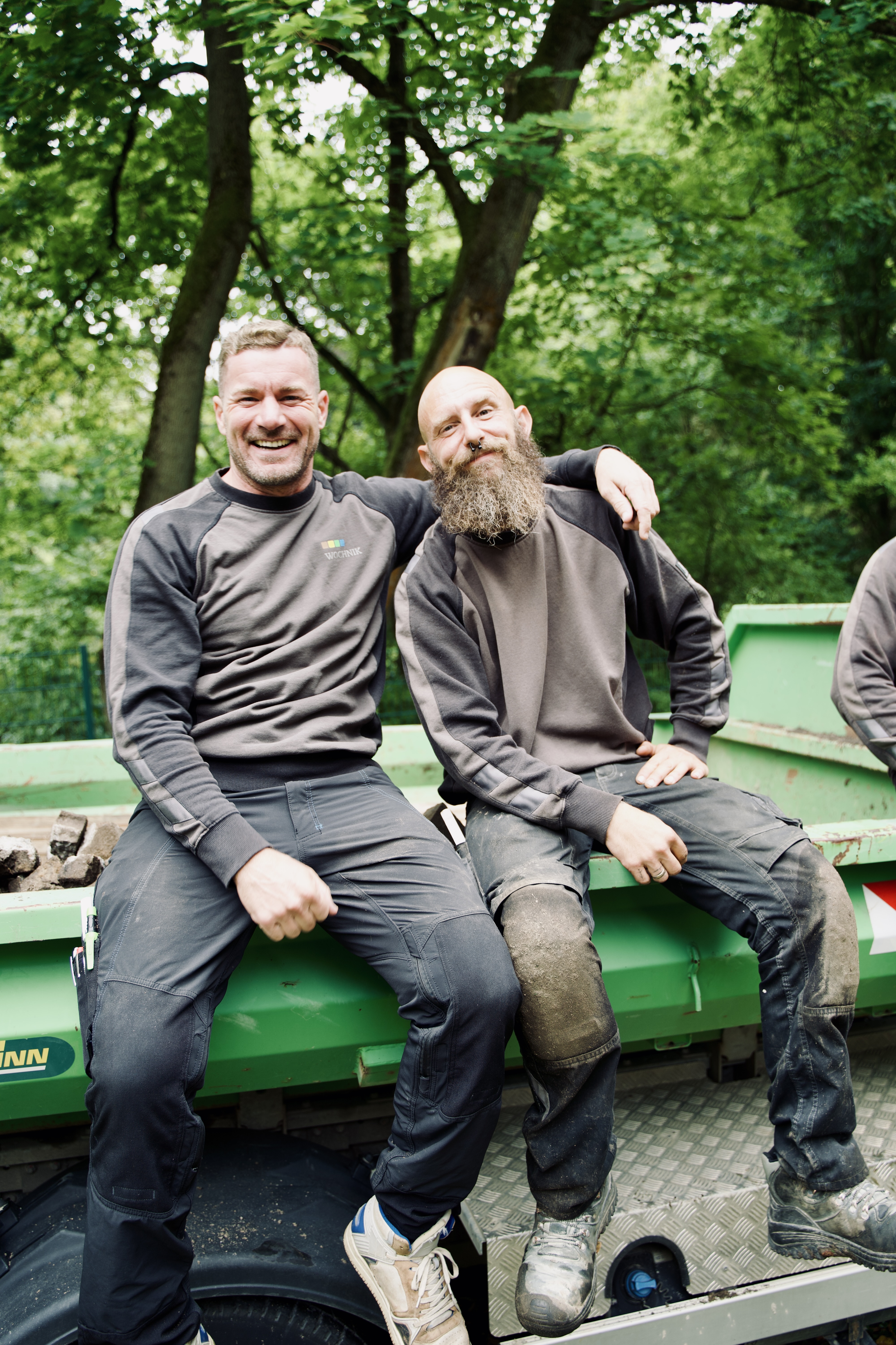 Team von Wochnik Gartenbau bei der Arbeit