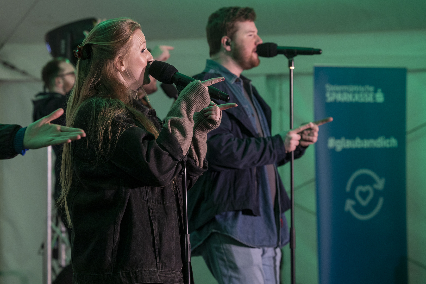 The Swingles singing for a full Landhaushof, Long Night of Choirs 2023