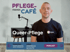 Mann in T-Shirt mit "Queer-Pflege"-Logo vor Mikrofon. Text: "PFLEGE-FRIENDS CAFÉ", "Queer-Pflege", "PODCAST".