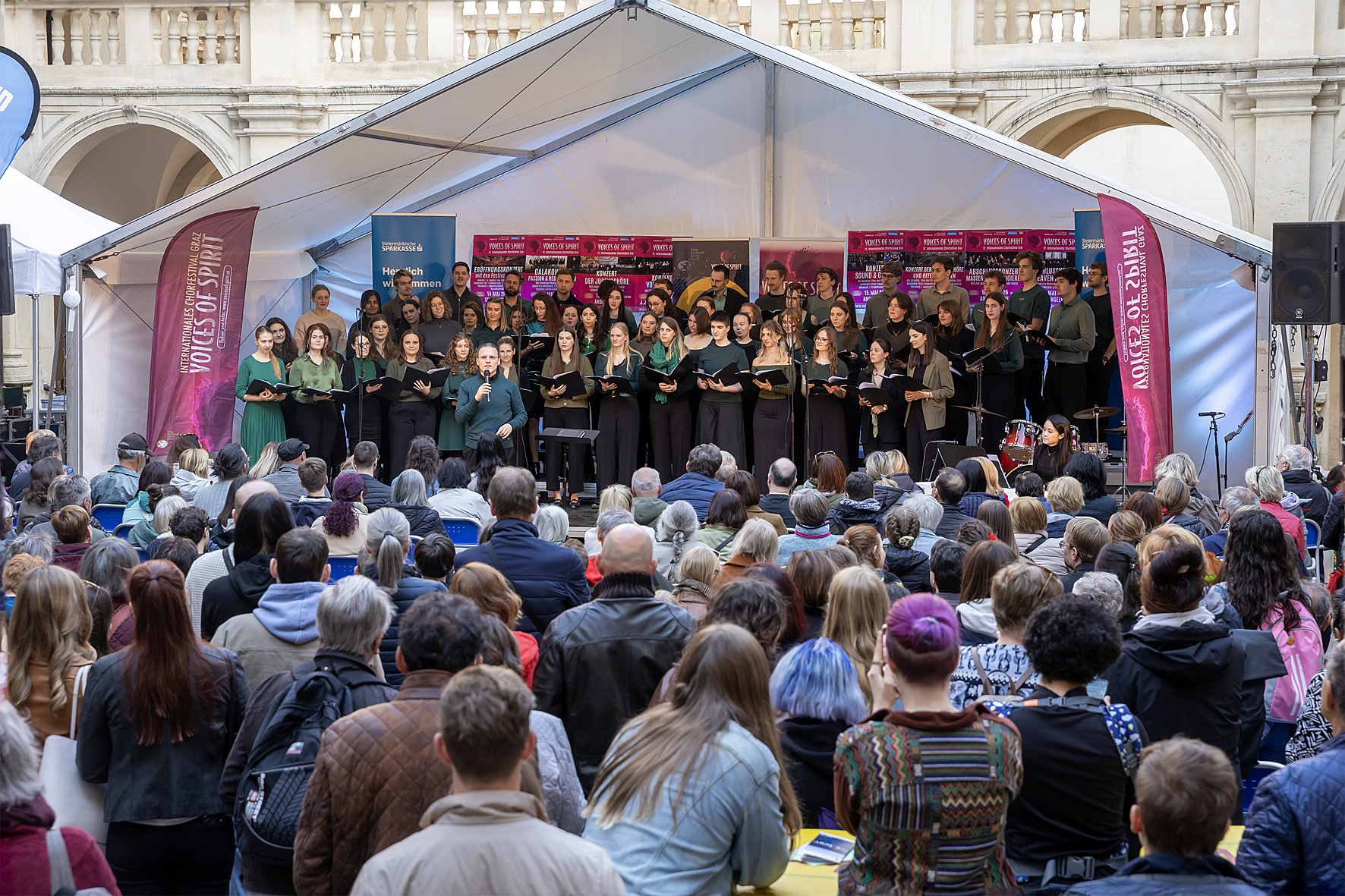 Choir of the Medical University of Graz at the Long Night of Choirs in the Landhaushof, Voices of Spirit 2026, Graz