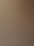 Feuchtraumwand in warmem Beige, glatt gespachtelt bis an Duschabtrennung und Armatur.