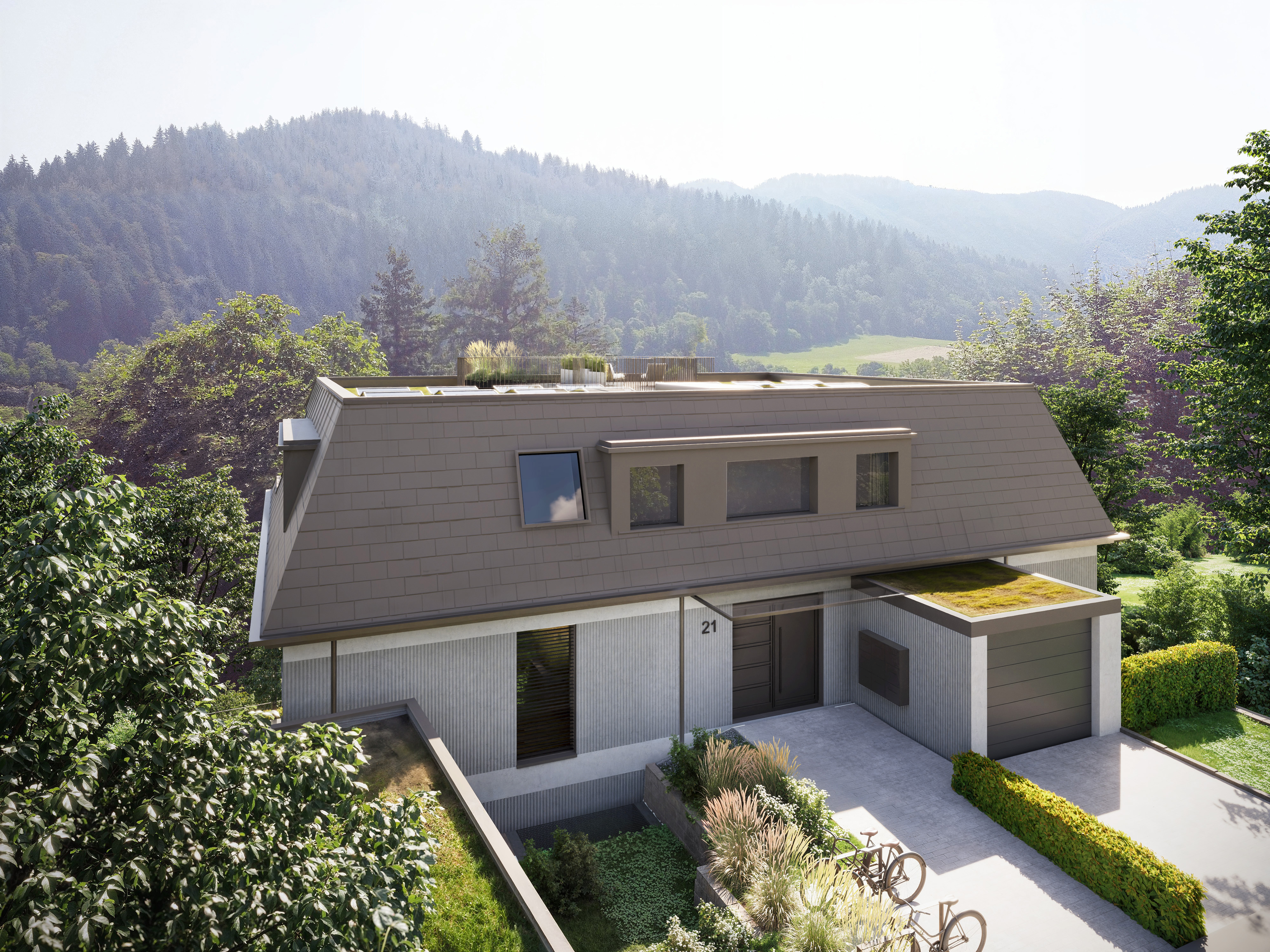 Modernes Haus mit Schrägdach, Dachterrasse und Garage, umgeben von Hügeln und Bäumen.