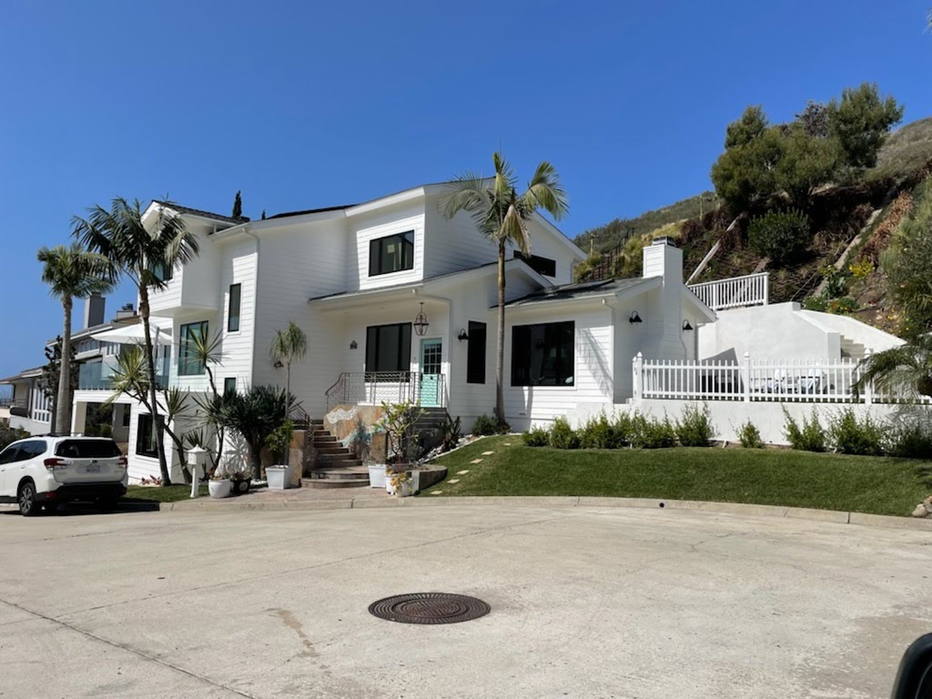 La Jolla home with James Hardie siding and Andersen Windows installed by Approved Contractor, Inc.