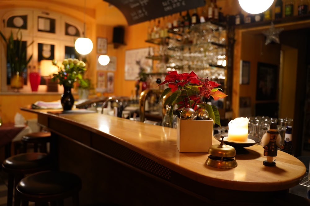 Bar im französischen Restaurant La Mirabelle