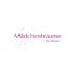 Mädchenträume - by Eileen - Logo mit stilisiertem Mädchen im Kleid auf dunkelgrünem Hintergrund.