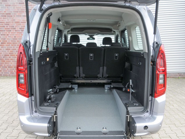 Citroën Berlingo mit Heckausschnitt – Bild 8