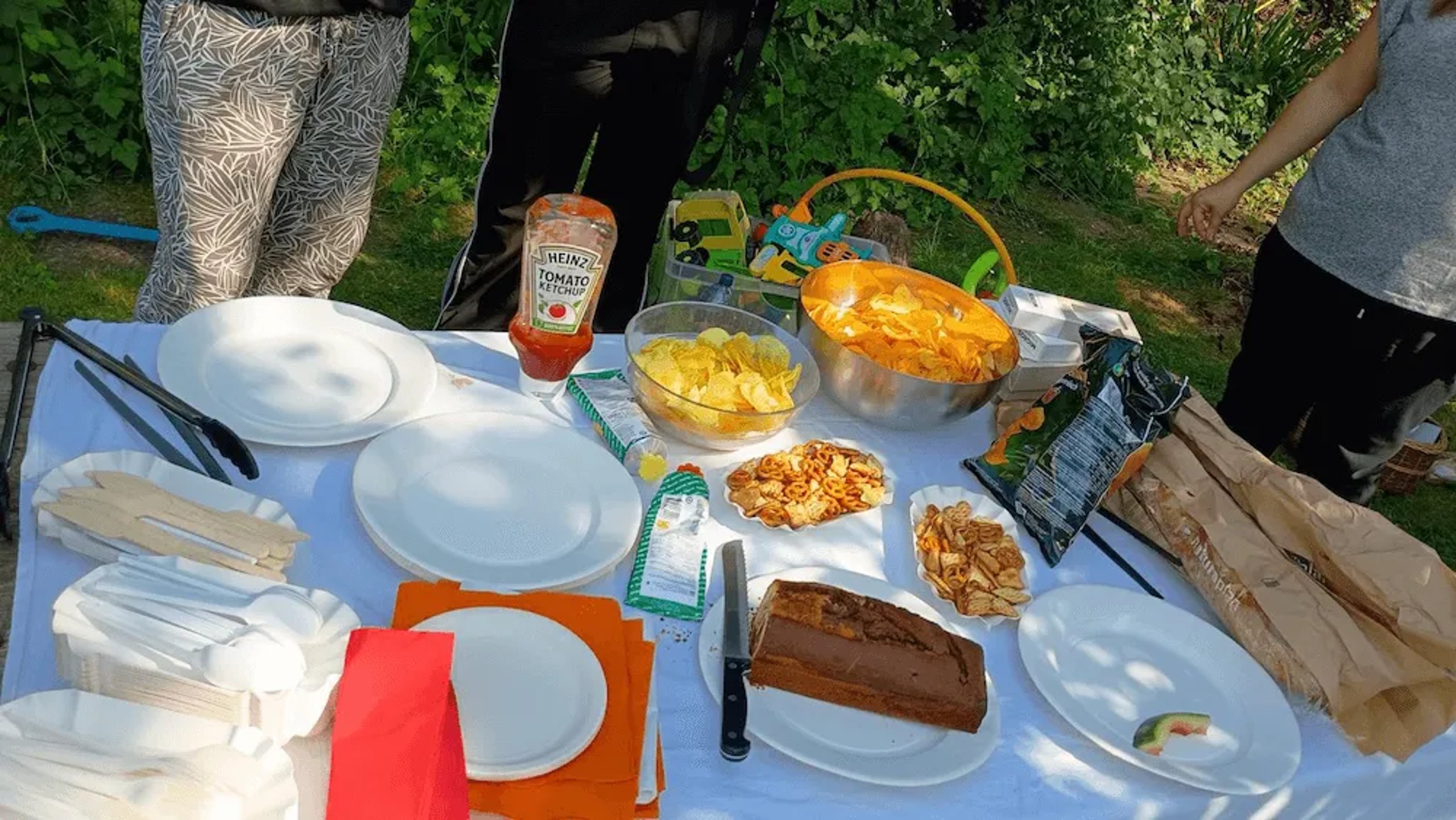 Liebevoll angerichtetes Apero-Buffet am Sommerfest