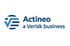 Actineo Logo: Blauer Kreis mit Quadratwurzel-Symbol und horizontalen Linien, daneben Text "Actineo a Verisk business".