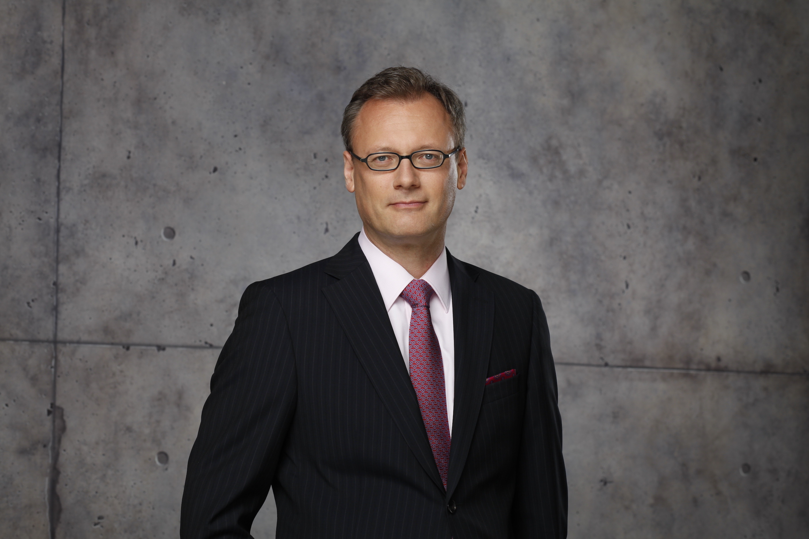 STEFAN NEUSS · MANAGING DIRECTOR / CEO · WERA CAPITAL PARTNERS