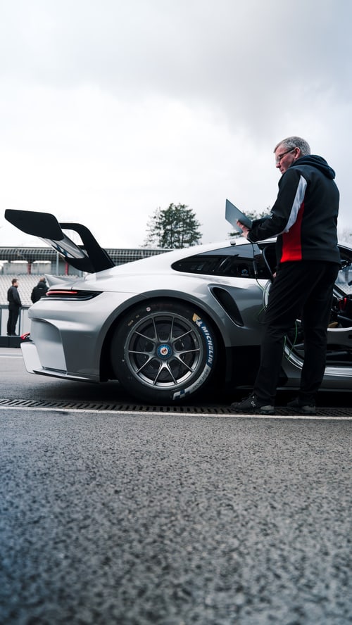 Motorsport-Content für Gus Burton