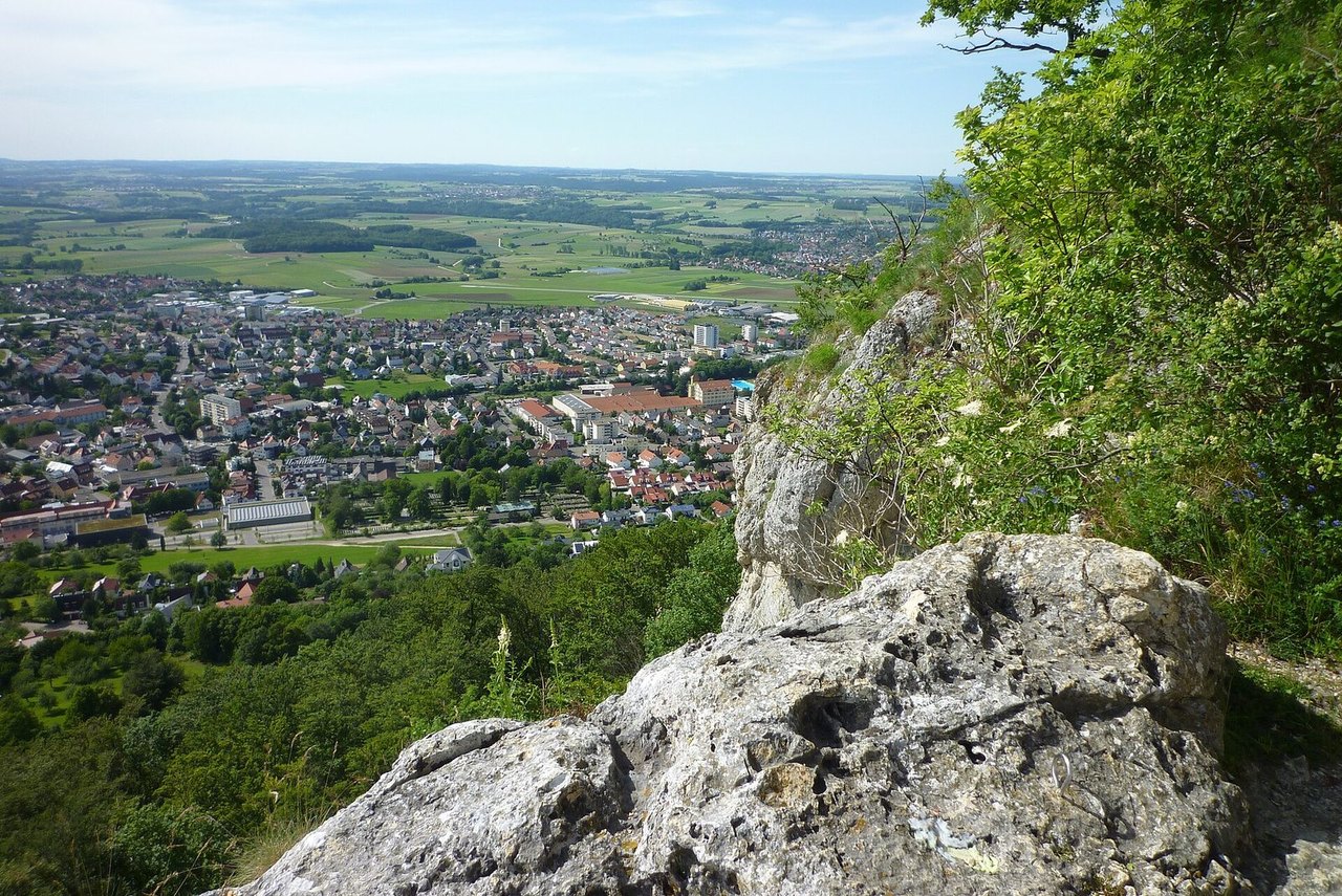 Blick vom Rosenstein auf die Stadt Heubach