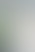 Nico Siegrist mit Brille und weißem Hemd steht mit verschränkten Armen in einem hellen Büro.
