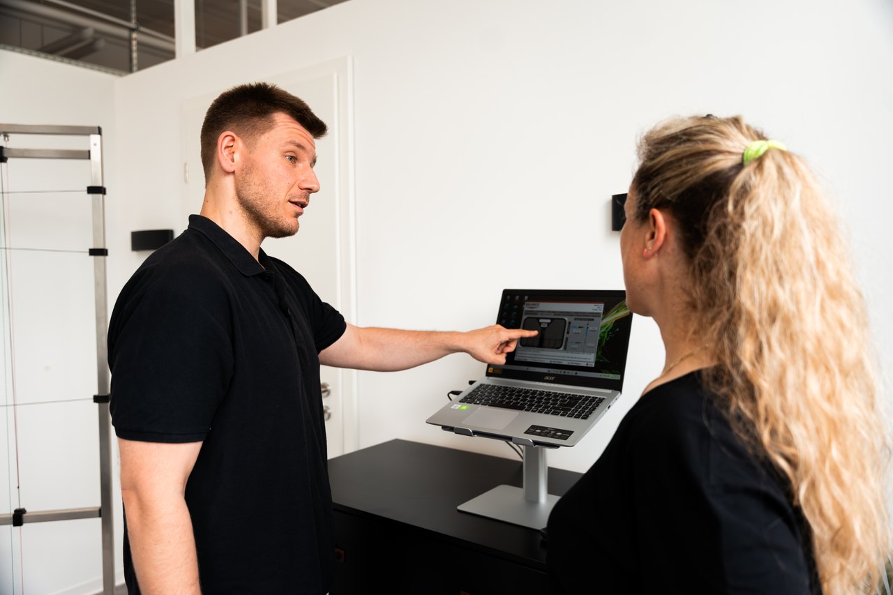 Gesundheitscheck: Auswertung der Messwerte am Bildschirm