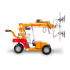 Orangeroter Smartlift Outdoor SL 608 Outdoor Verglasungsroboter mit vier Saugnäpfen auf schwarzem Hintergrund.