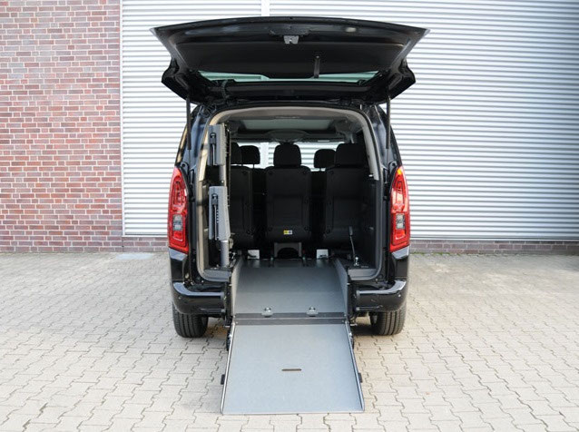 Citroën Berlingo mit Heckausschnitt – Bild 4