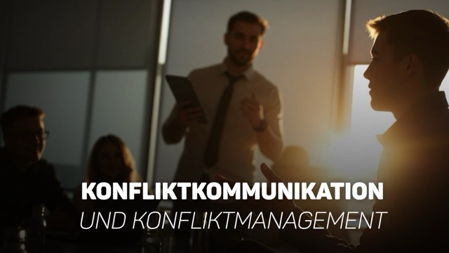 Tim Christopher Gasse im Konfliktmanagement-Seminar mit einem Team
