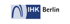 IHK Berlin Logo mit blauen Bögen auf hellblauem Hintergrund und "IHK" auf blauem Hintergrund.