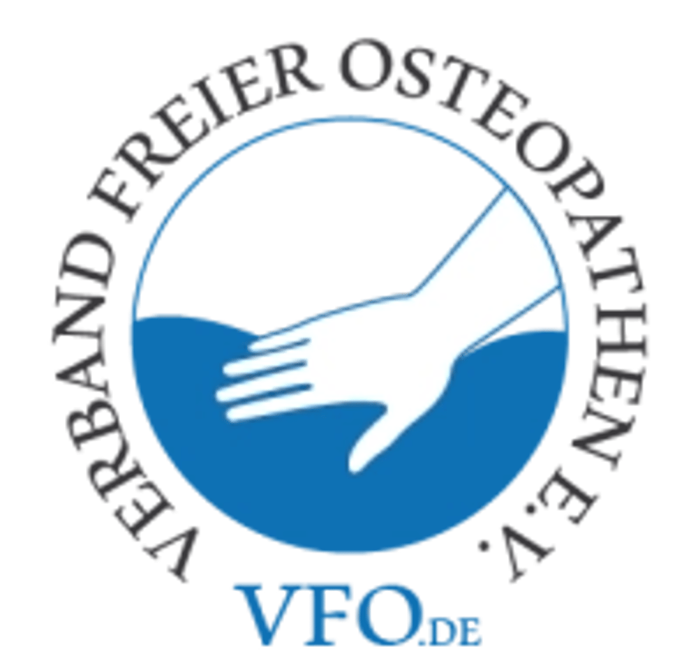 Logo des Verbandes Freier Osteopathen e.V. (VFO.de) mit weißer Hand, die in blaues Wasser greift.