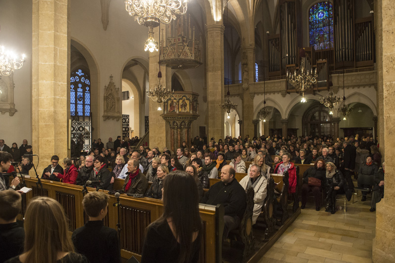 Singkreis Stainztal at the public singing in the Stadtpfarrkirche, Voices of Spirit 2014, Graz