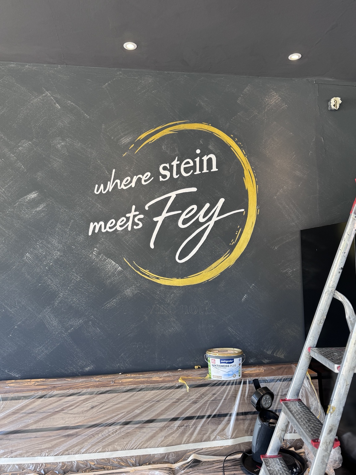 Wandgestaltung mit Logo 1